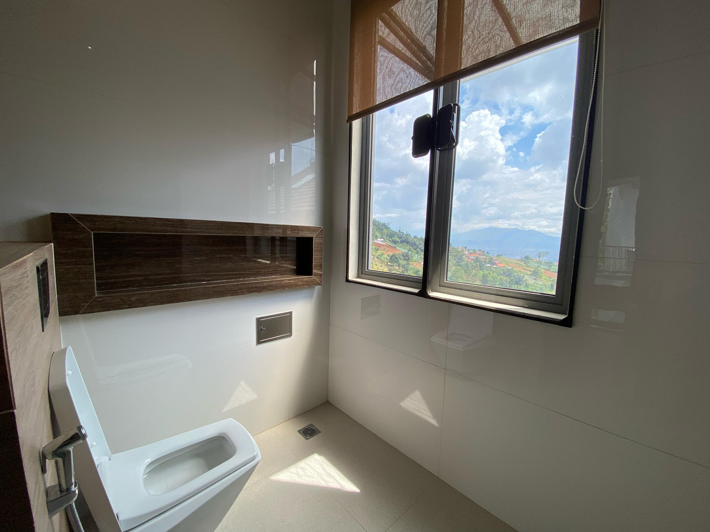 Kloset dengan view gunung