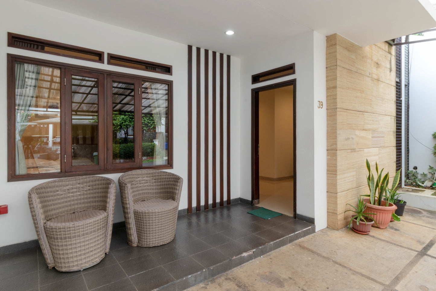 3 BR De Reiz Villa Kesuma Syariah - Mountain View - Family Only