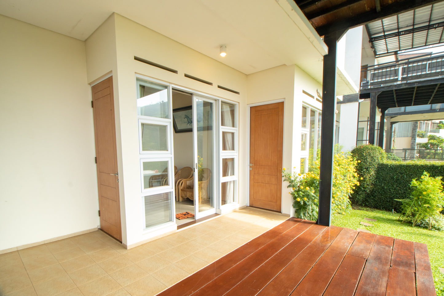 4 BR De Reiz Villa Spring Hill Syariah - City View - Family Only