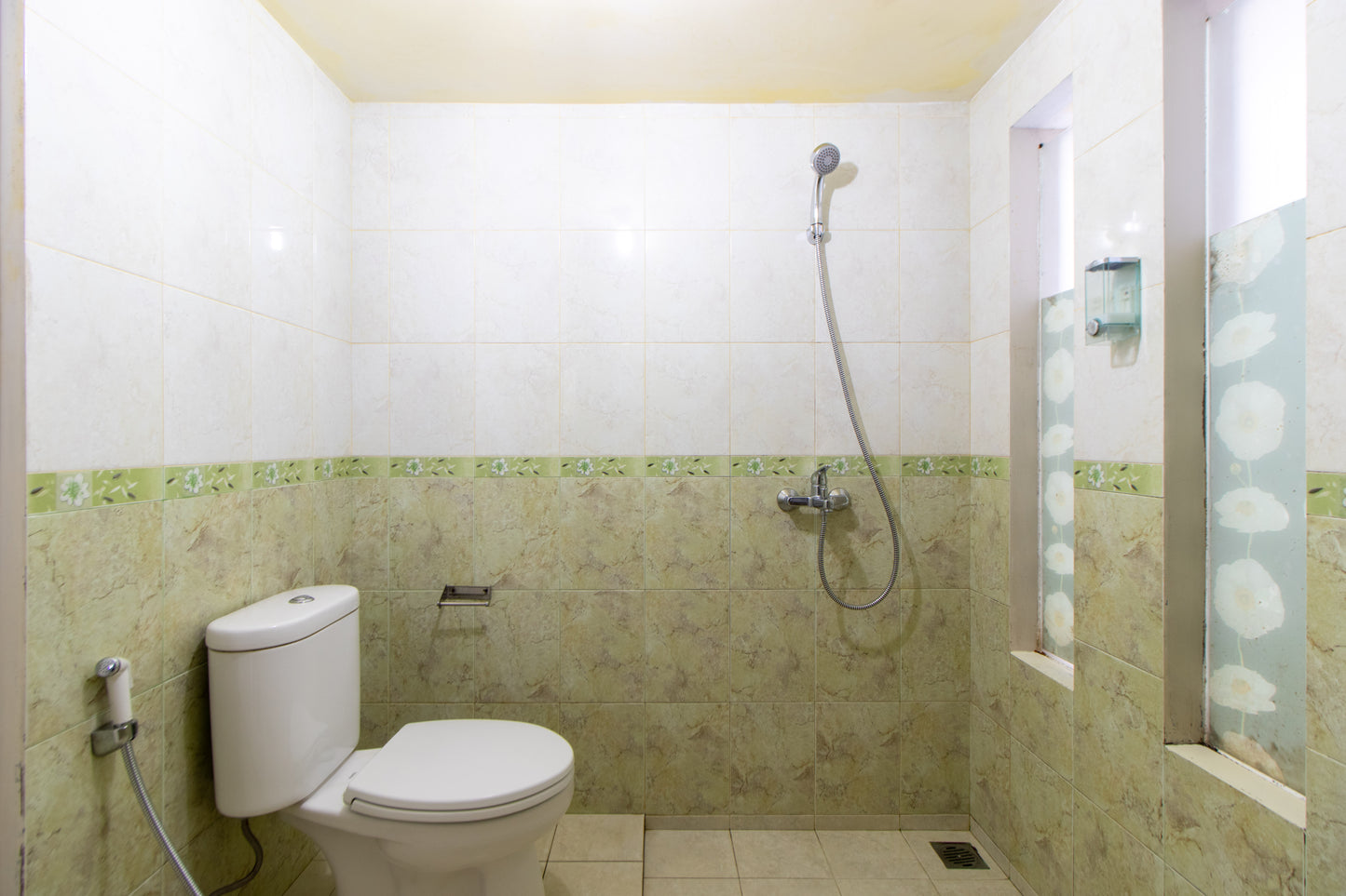 4 BR De Reiz Villa Spring Hill Syariah - City View - Family Only