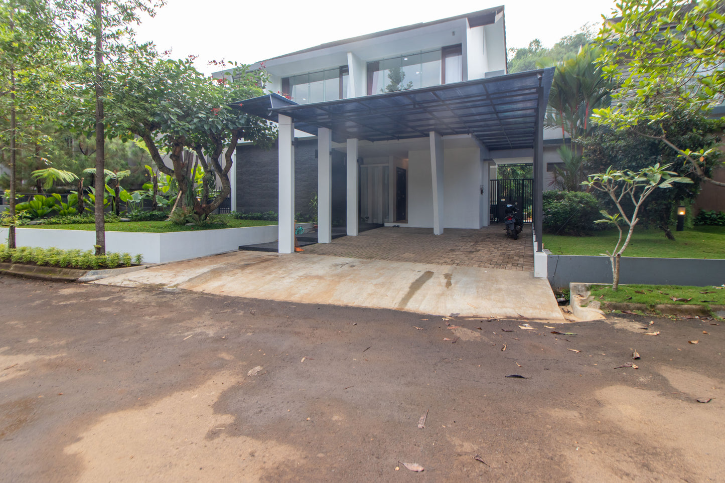 5+1 BR De Reiz Villa Ubud Syariah - Private Swiming Pool - Family Only