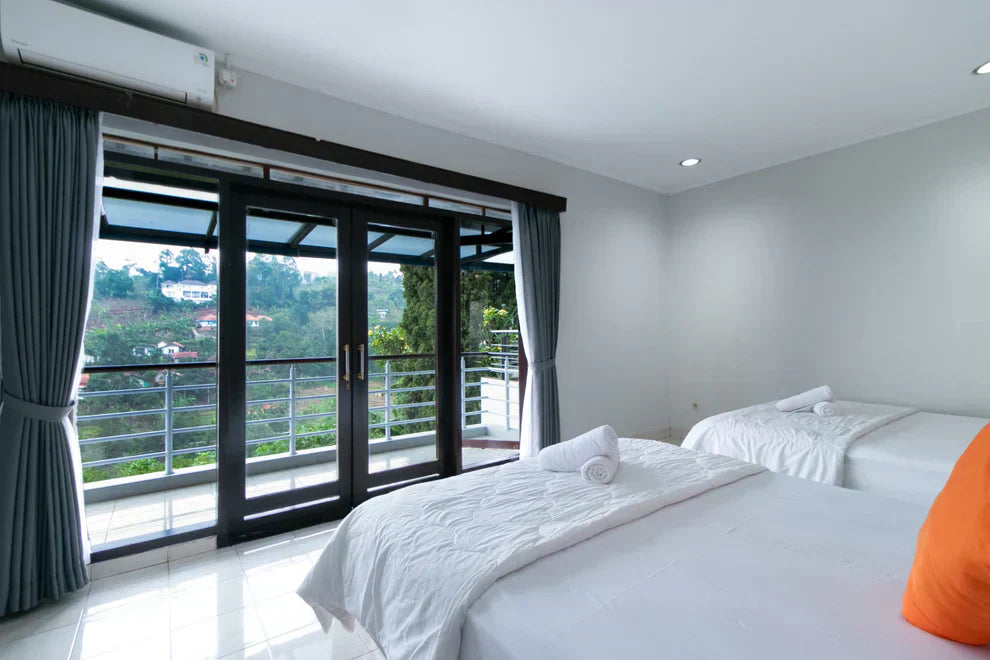 5 Villa Dekat Cafe Hits Bandung
