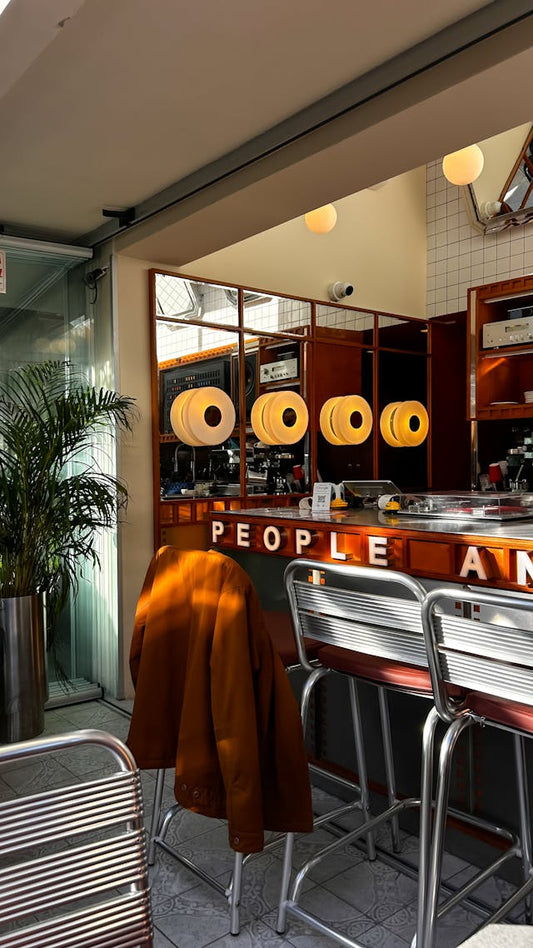 7 Cafe di Bandung Paling Hits