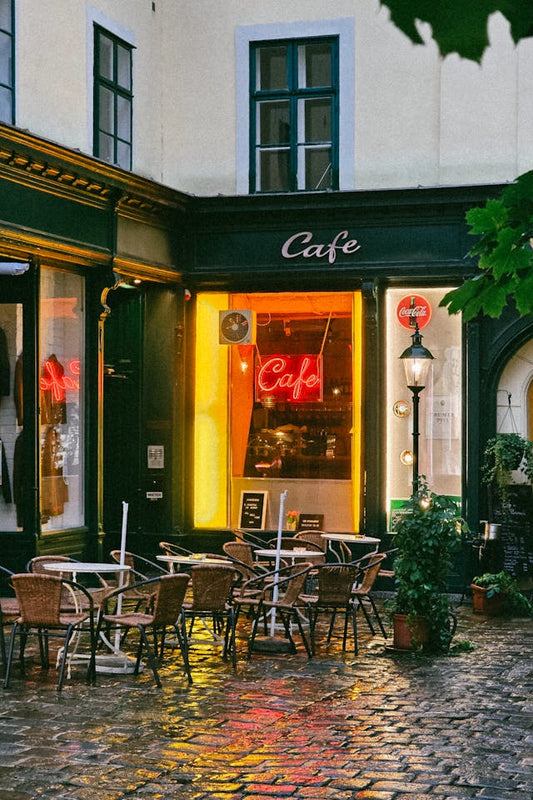 7 Tempat Nongkrong di Bandung Malam Hari yang Hits