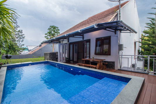 villa family only bandung resort dago pakar