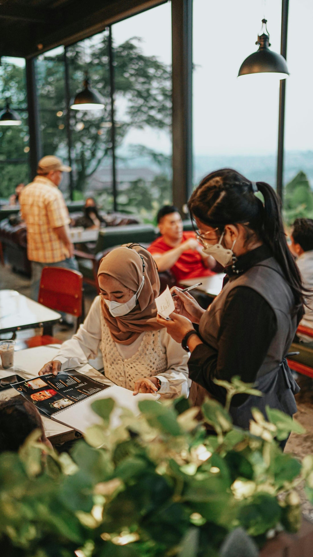 8 Tempat Makan di Lembang dengan View Alam