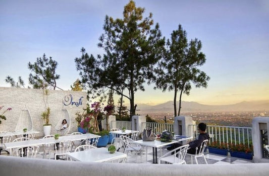 Cafe Bandung View Pegunungan