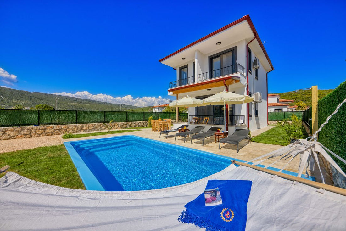 6 Villa Private Pool Saat Liburan Sekolah di Bandung untuk Quality Time Bersama Keluarga