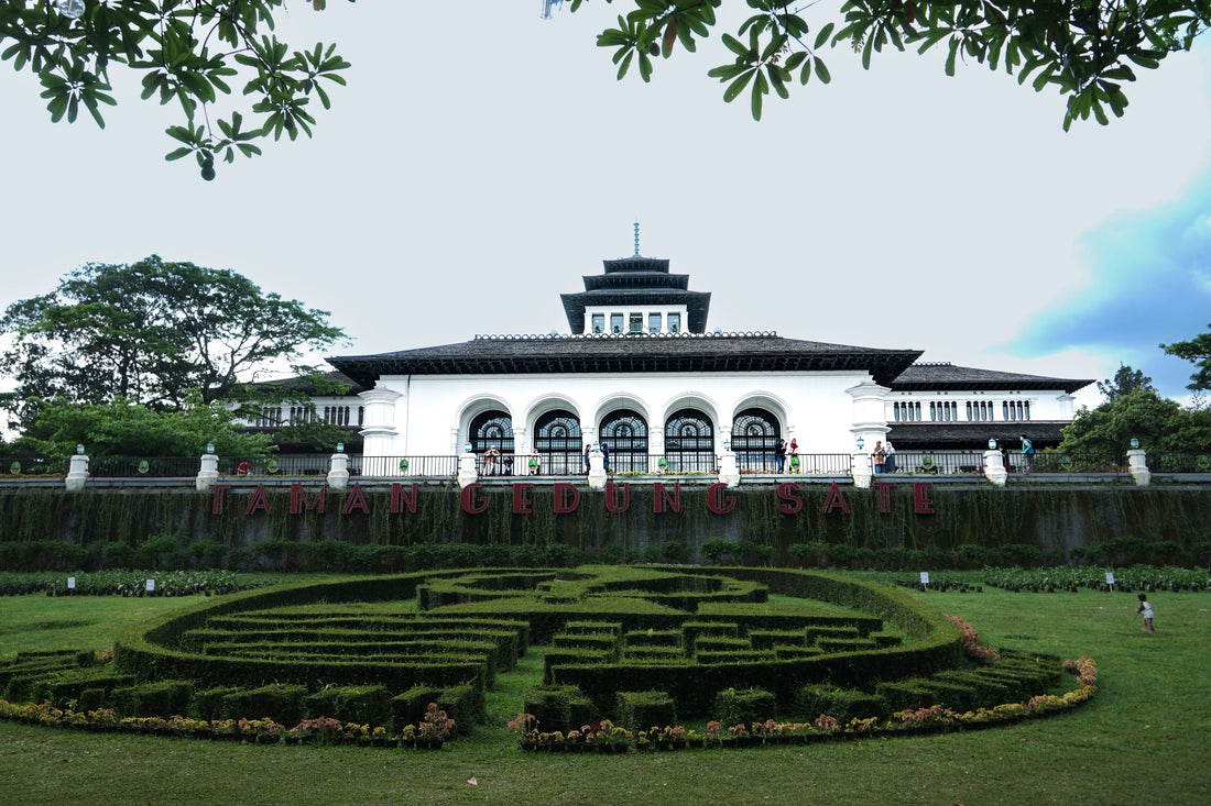 Gedung Sate, ikon wisata sejarah dan heritage kolonial di Bandung