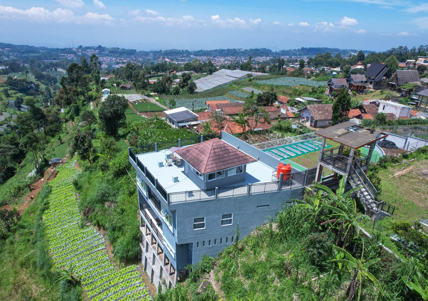 Villa Lembang 4BR Arbi Syariah – 360 Panoramic View