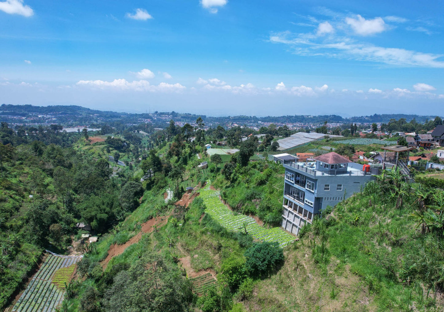 Villa Lembang 4BR Arbi Syariah – 360 Panoramic View