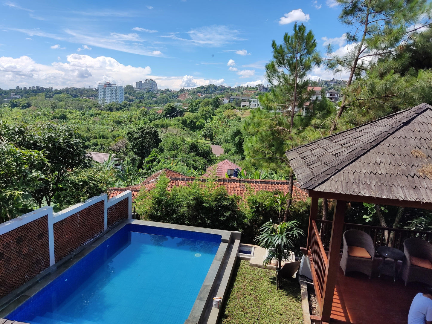 Villa Ethnic Syariah, 3 BR, Private Swimming Pool, Family Only - Sewa Villa di Bandung
